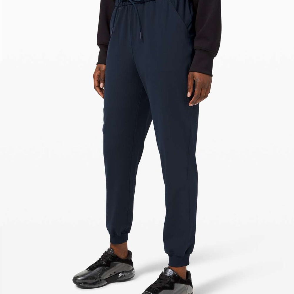 Lululemon Keep Moving Jogger in True Navy